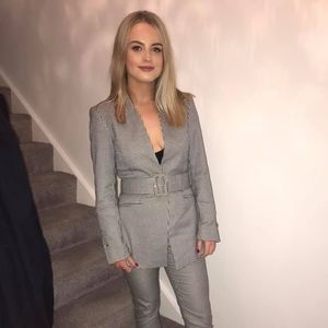 Meet your Posher, Sinead